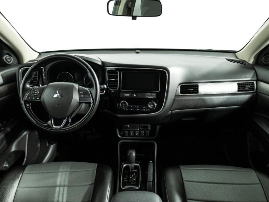 Mitsubishi Outlander III Рестайлинг 3 Санкт-Петербург  - изображение 14