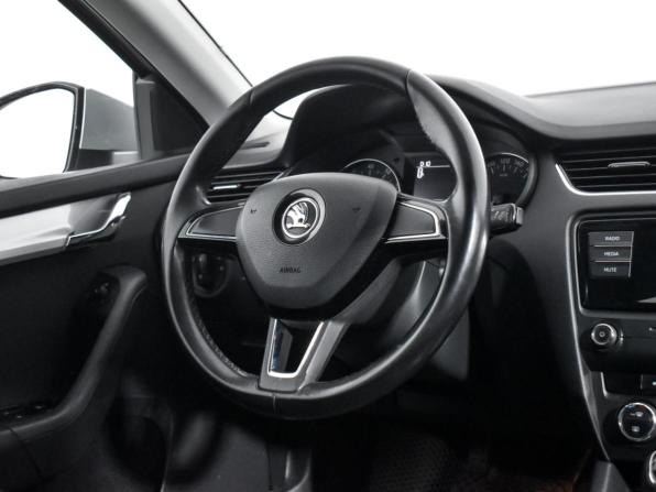 Skoda Octavia III (A7) с пробегом 2016 года, цена 920 000 рублей, 261030 км, лифтбек, Автокод Объявления