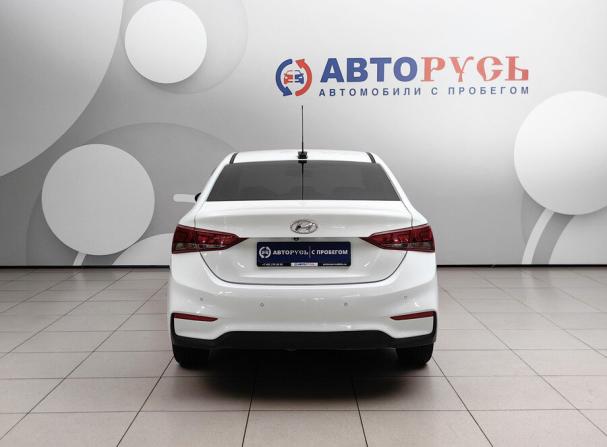 Hyundai Solaris II с пробегом 2017 года, цена 798 000 рублей, 287000 км, седан, Автокод Объявления