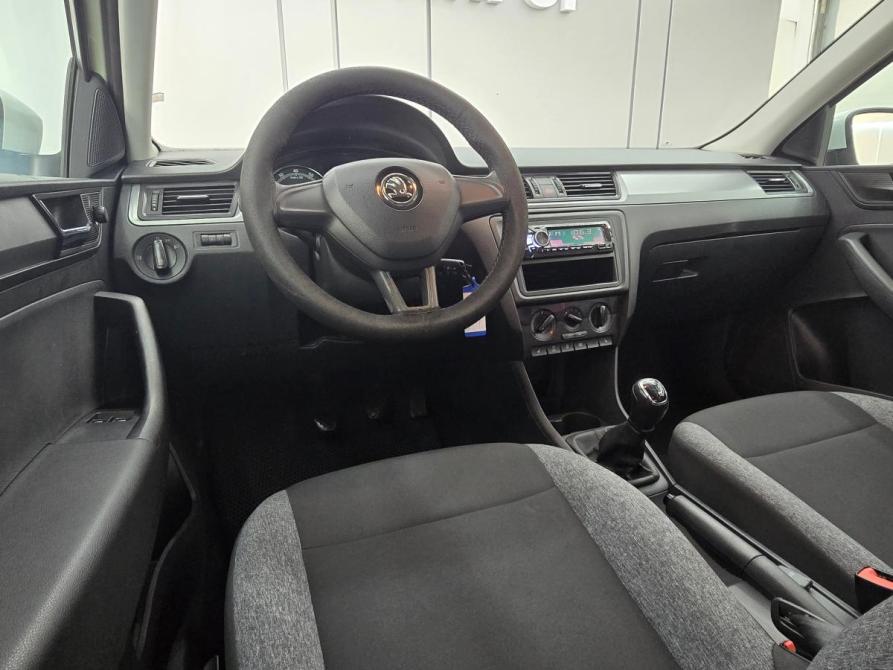 Skoda Rapid I Рестайлинг Таганрог  - изображение 17
