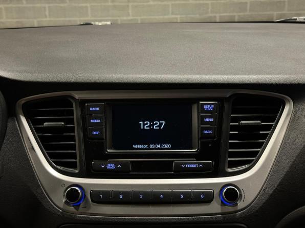 Hyundai Solaris II с пробегом 2017 года, цена 1 051 000 рублей, 209163 км, седан, Автокод Объявления