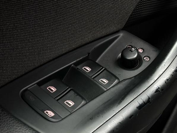 Audi Q3 I (8U) с пробегом 2012 года, цена 1 699 000 рублей, 153722 км, внедорожник, Автокод Объявления