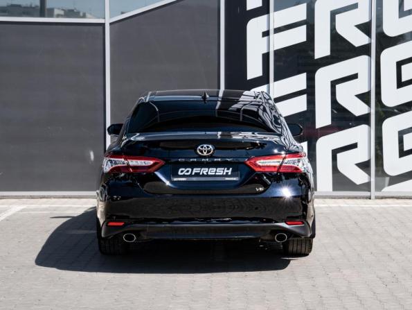 Toyota Camry VII (XV50) Рестайлинг 2 с пробегом 2018 года, цена 2 785 000 рублей, 169511 км, седан, Автокод Объявления