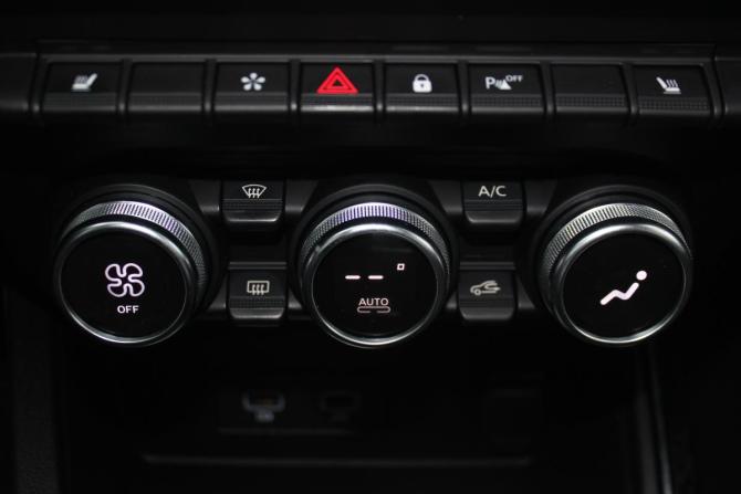 Renault Arkana I с пробегом 2019 года, цена 1 717 000 рублей, 77416 км, внедорожник, Автокод Объявления