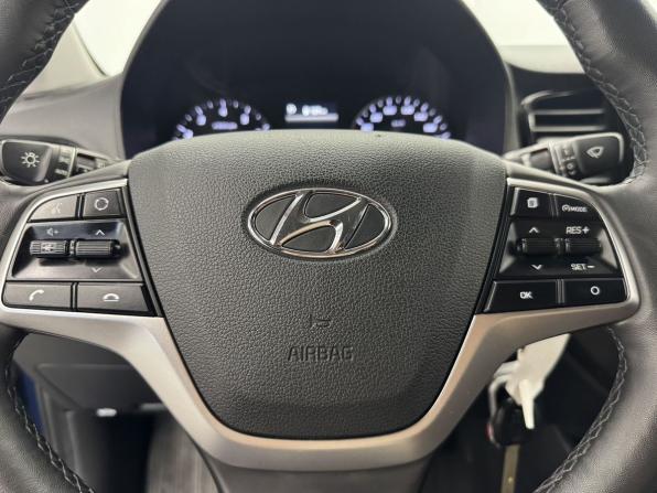 Hyundai Solaris II Рестайлинг с пробегом 2022 года, цена 1 879 900 рублей, 48155 км, седан, Автокод Объявления