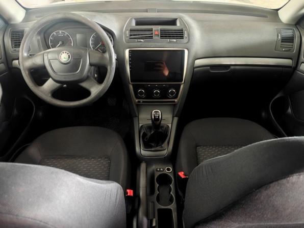 Skoda Octavia II (A5) Рестайлинг с пробегом 2013 года, цена 370 000 рублей, 541200 км, лифтбек, Автокод Объявления
