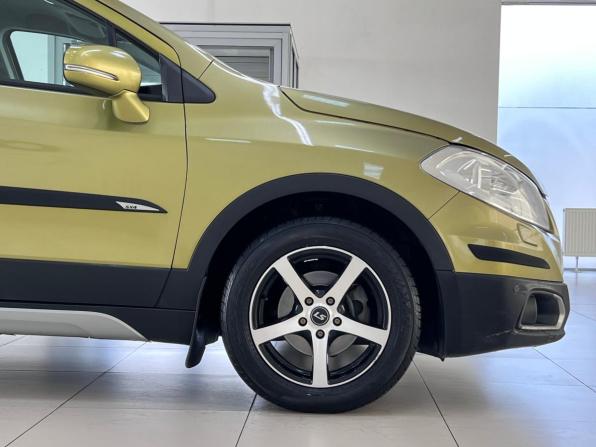 Suzuki SX4 II (S-Cross) с пробегом 2014 года, цена 990 000 рублей, 243511 км, хэтчбек, Автокод Объявления