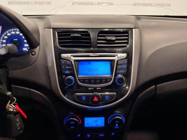 Hyundai Solaris I с пробегом 2011 года, цена 539 000 рублей, 209558 км, седан, Автокод Объявления