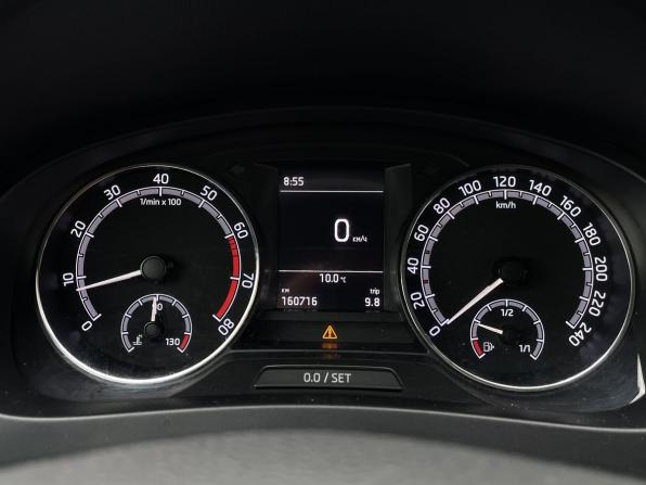 Skoda Rapid I Рестайлинг с пробегом 2017 года, цена 1 150 000 рублей, 160715 км, лифтбек, Автокод Объявления