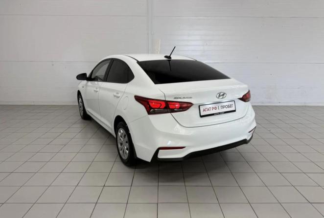 Hyundai Solaris II с пробегом 2018 года, цена 1 150 000 рублей, 185373 км, седан, Автокод Объявления