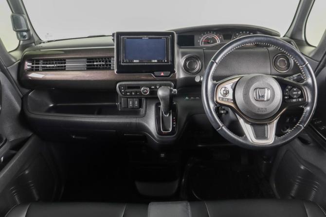 Honda N-BOX II с пробегом 2018 года, цена 1 039 000 рублей, 73580 км, микровэн, Автокод Объявления