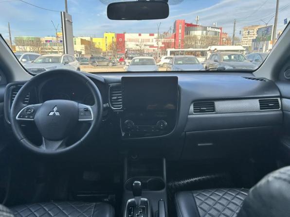 Mitsubishi Outlander III с пробегом 2012 года, цена 900 000 рублей, 287389 км, внедорожник, Автокод Объявления