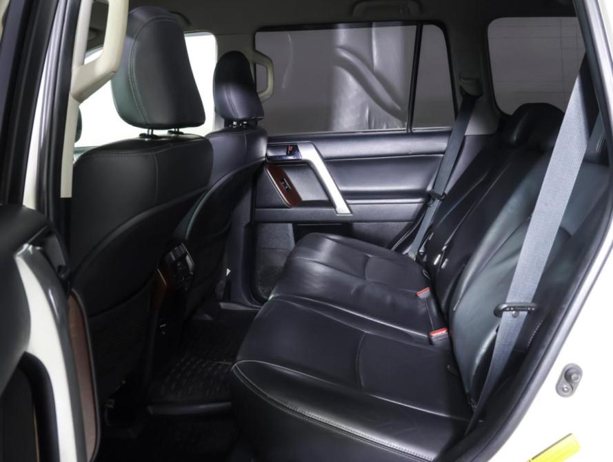 Toyota Land Cruiser Prado 150 Series Рестайлинг 1 Москва  - изображение 11