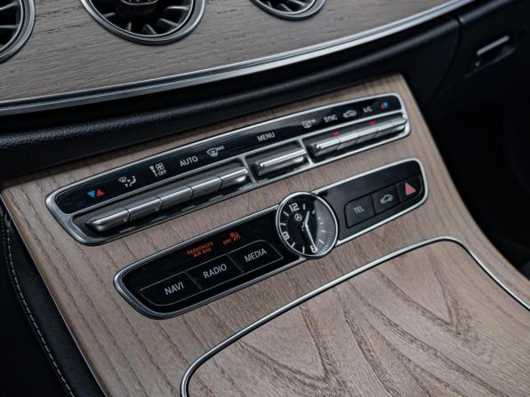 Mercedes-Benz E-Класс AMG V (W213) с пробегом 2019 года, цена 5 899 000 рублей, 25996 км, кабриолет, Автокод Объявления