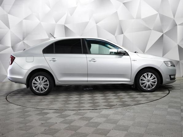 Skoda Rapid I Рестайлинг с пробегом 2018 года, цена 1 181 000 рублей, 103694 км, лифтбек, Автокод Объявления