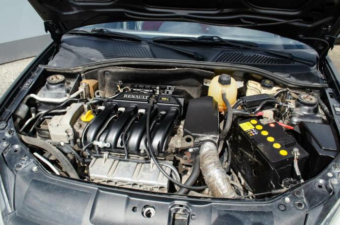 Renault Symbol I Рестайлинг с пробегом 2006 года, цена 245 000 рублей, 175000 км, седан, Автокод Объявления