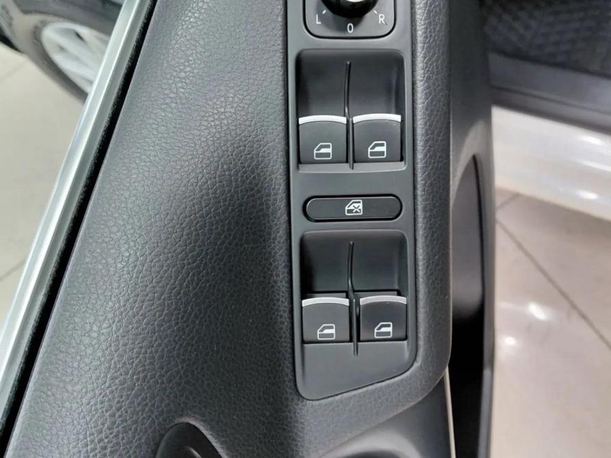 Volkswagen Tiguan I Рестайлинг Москва  - изображение 19
