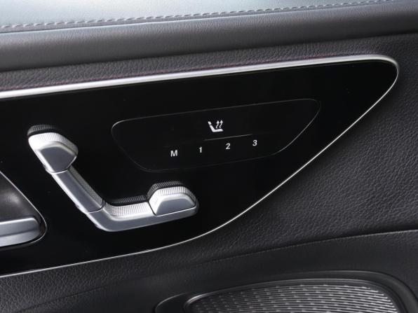 Mercedes-Benz C-Класс V (W206) с пробегом 2023 года, цена 4 987 943 рубля, 35126 км, седан, Автокод Объявления