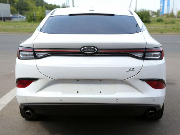JAC J7 I с пробегом 2021 года, цена 1 292 000 рублей, 120800 км, лифтбек, Автокод Объявления