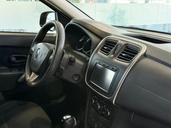 Renault Sandero II с пробегом 2016 года, цена 1 115 000 рублей, 88289 км, хэтчбек, Автокод Объявления