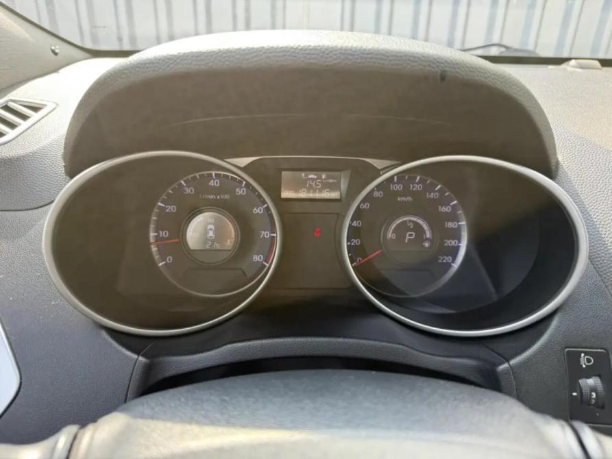 Hyundai ix35 I Рестайлинг Ростов-на-Дону  - изображение 11
