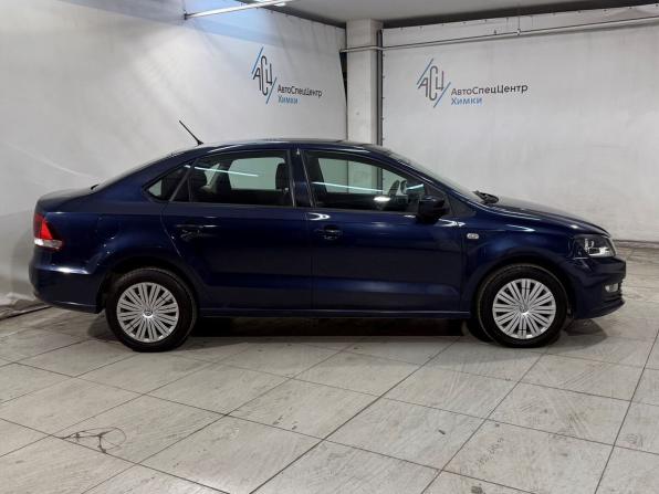 Volkswagen Polo V Рестайлинг с пробегом 2016 года, цена 999 800 рублей, 132000 км, седан, Автокод Объявления
