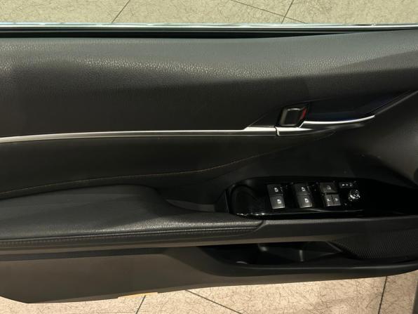 Toyota Camry VIII (XV70) с пробегом 2019 года, цена 2 529 000 рублей, 95122 км, седан, Автокод Объявления