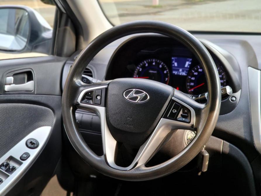 Hyundai Solaris I Екатеринбург  - изображение 12