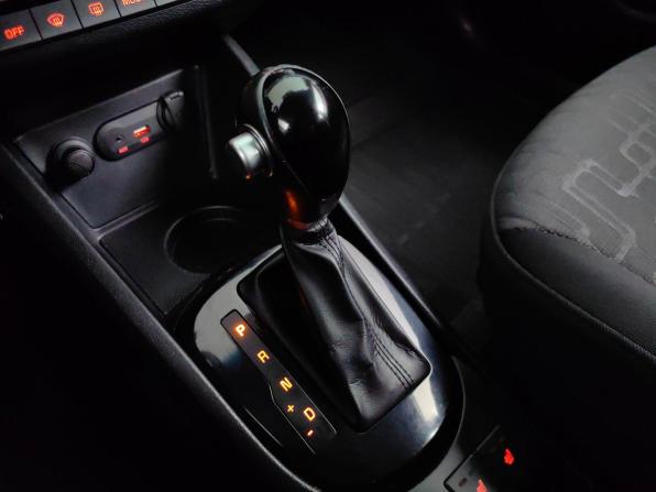 Kia Rio III Рестайлинг с пробегом 2016 года, цена 975 000 рублей, 169994 км, седан, Автокод Объявления