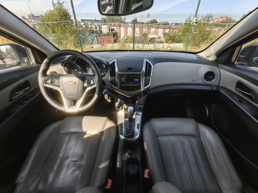Chevrolet Cruze I Рестайлинг Санкт-Петербург  - изображение 9