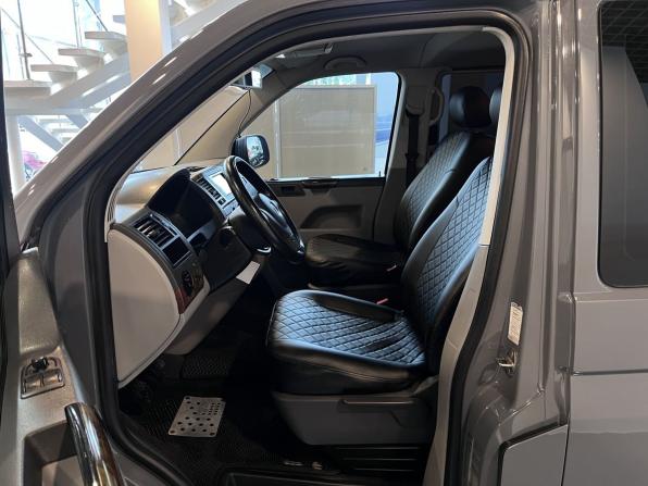 Volkswagen Caravelle T5 Рестайлинг с пробегом 2012 года, цена 2 180 000 рублей, 385217 км, минивэн, Автокод Объявления