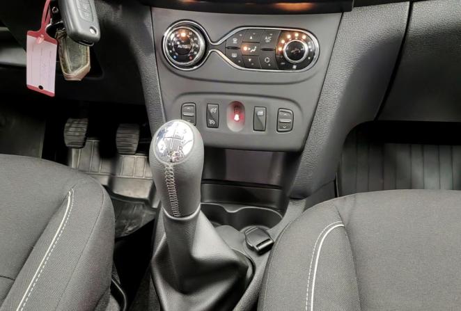 Renault Sandero II Рестайлинг с пробегом 2020 года, цена 1 320 000 рублей, 27865 км, хэтчбек, Автокод Объявления