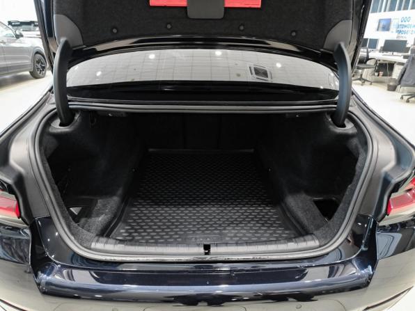 BMW 5 серии VII (G30/G31/G38) Рестайлинг с пробегом 2021 года, цена 6 300 000 рублей, 42750 км, седан, Автокод Объявления