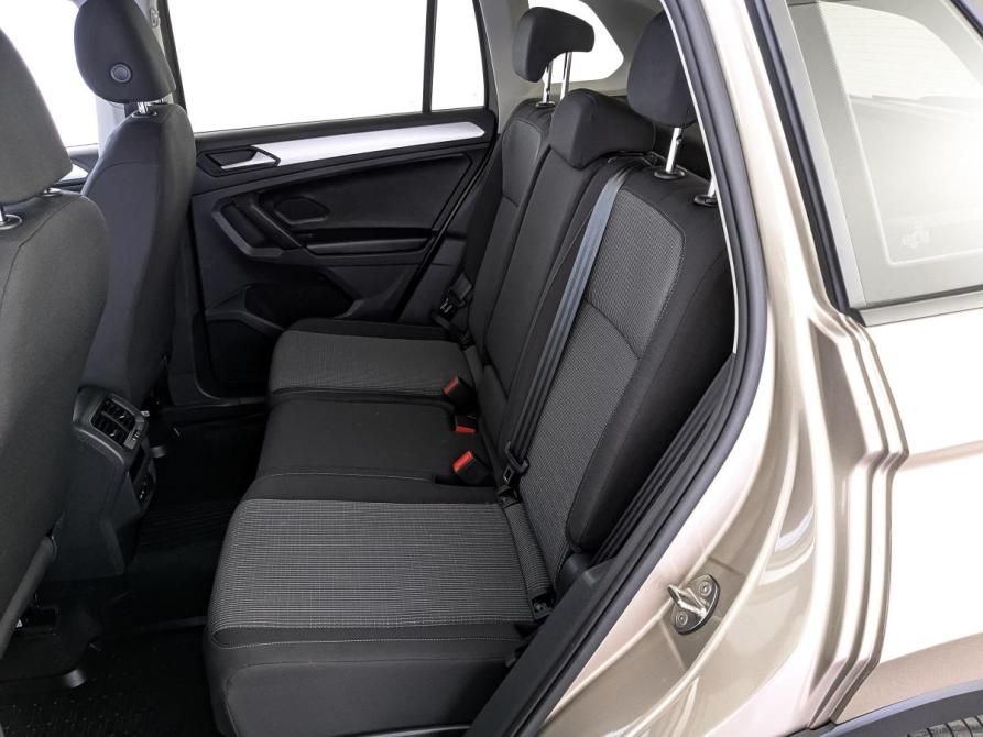 Volkswagen Tiguan II Рестайлинг Москва  - изображение 18