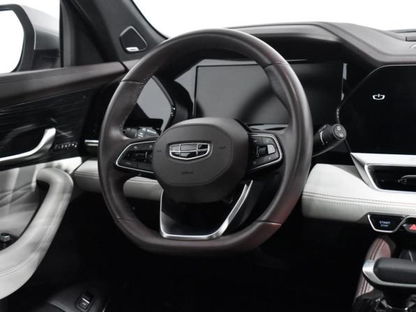 Geely Monjaro I с пробегом 2023 года, цена 3 095 900 рублей, 58761 км, внедорожник, Автокод Объявления
