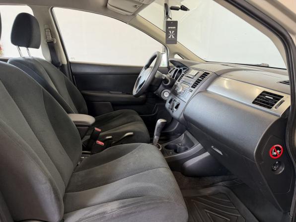 Nissan Tiida I Рестайлинг с пробегом 2012 года, цена 810 000 рублей, 220830 км, хэтчбек, Автокод Объявления