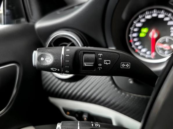 Mercedes-Benz GLA I (X156) Рестайлинг с пробегом 2019 года, цена 1 818 000 рублей, 187479 км, внедорожник, Автокод Объявления