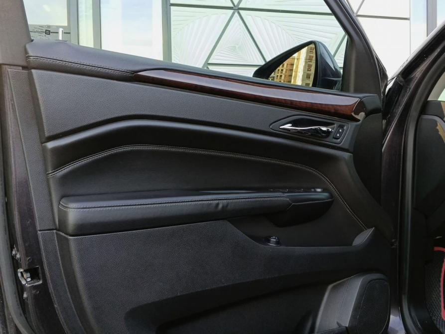 Cadillac SRX II Рестайлинг Москва  - изображение 18
