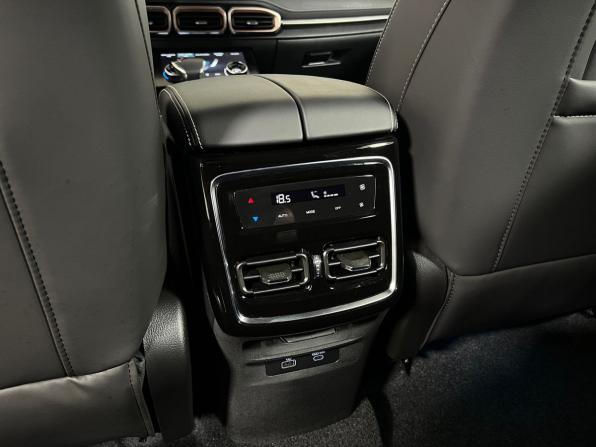 JETOUR X70 PLUS I Рестайлинг с пробегом 2024 года, цена 2 559 220 рублей, 2673 км, внедорожник, Автокод Объявления