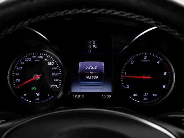 Mercedes-Benz V-Класс III (W447) Рестайлинг с пробегом 2019 года, цена 3 999 000 рублей, 198928 км, минивэн, Автокод Объявления