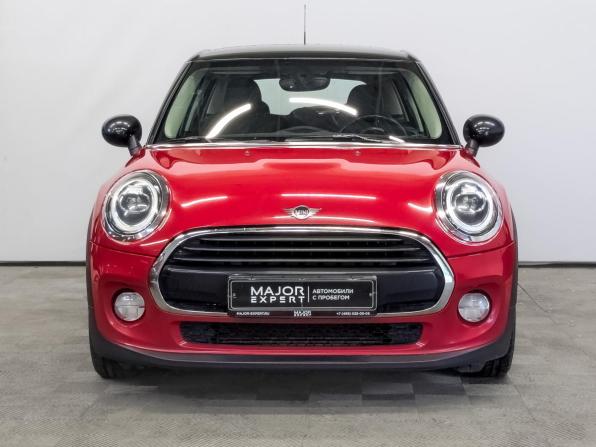 Mini Hatch III (F55/F56) Рестайлинг с пробегом 2019 года, цена 1 850 000 рублей, 107800 км, хэтчбек, Автокод Объявления