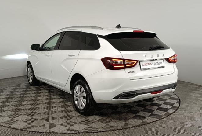 Lada (ВАЗ) Vesta I Рестайлинг (NG) с пробегом 2024 года, цена 1 300 000 рублей, 45231 км, универсал, Автокод Объявления