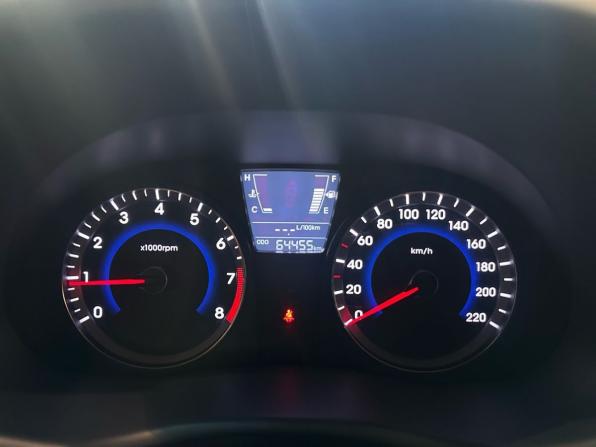 Hyundai Solaris I с пробегом 2012 года, цена 770 000 рублей, 63235 км, седан, Автокод Объявления
