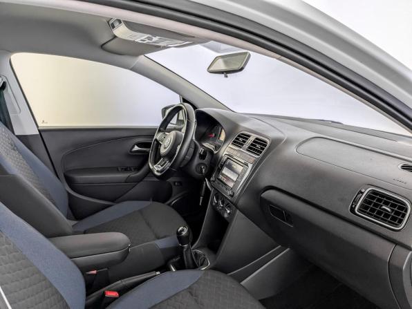 Volkswagen Polo V Рестайлинг с пробегом 2019 года, цена 1 200 000 рублей, 83866 км, седан, Автокод Объявления