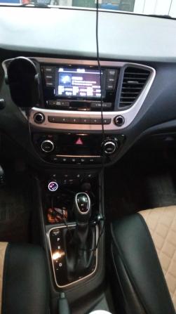 Hyundai Solaris II с пробегом 2018 года, цена 1 270 000 рублей, 142830 км, седан, Автокод Объявления