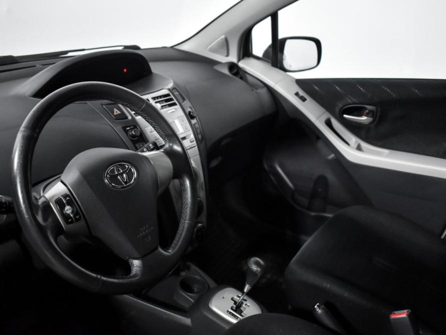 Toyota Yaris II Санкт-Петербург  - изображение 10