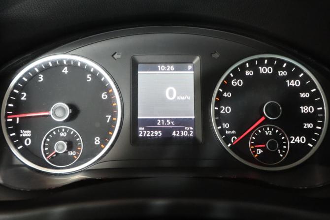 Volkswagen Tiguan I Рестайлинг с пробегом 2012 года, цена 999 000 рублей, 271300 км, внедорожник, Автокод Объявления