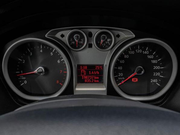 Ford Focus II Рестайлинг с пробегом 2011 года, цена 770 000 рублей, 198737 км, хэтчбек, Автокод Объявления