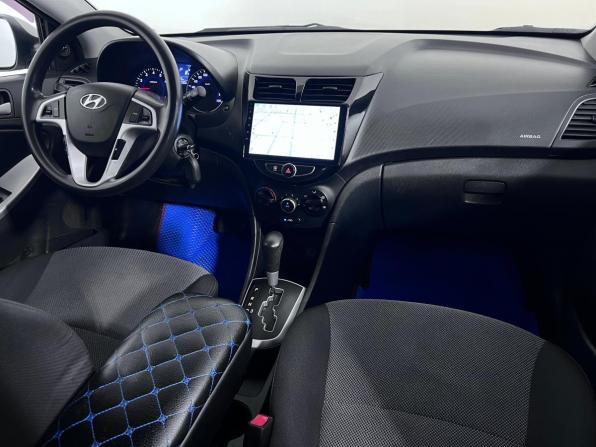 Hyundai Solaris I с пробегом 2013 года, цена 845 000 рублей, 165000 км, седан, Автокод Объявления