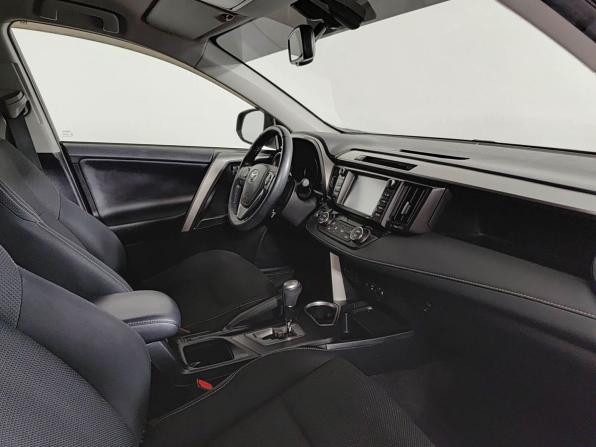 Toyota RAV4 IV (XA40) Рестайлинг с пробегом 2018 года, цена 2 450 000 рублей, 138982 км, внедорожник, Автокод Объявления